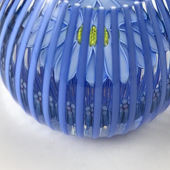 Perthshire 1997A Miniature Flower Blue Rod Overlay Top Facet Garland Paperweight - Picture 9 of 15